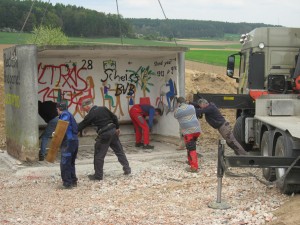 Das Bushäuschen an seinem neuen Platz